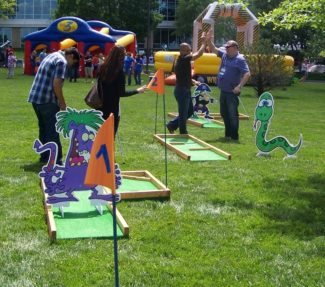 9 Hole Mini Golf
