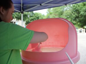 Making cotton candy