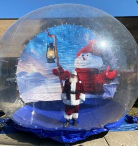 Snow globe with Santa